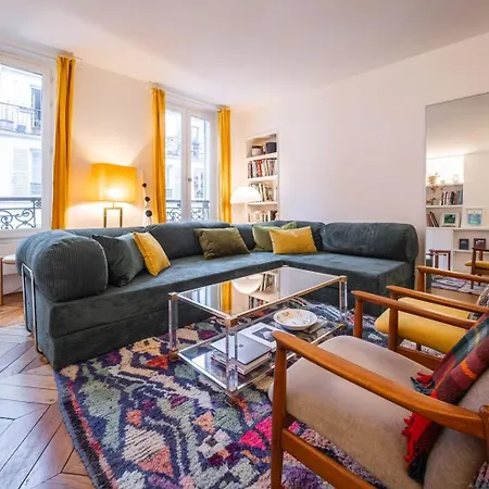 Republique Marais Charm Apartment